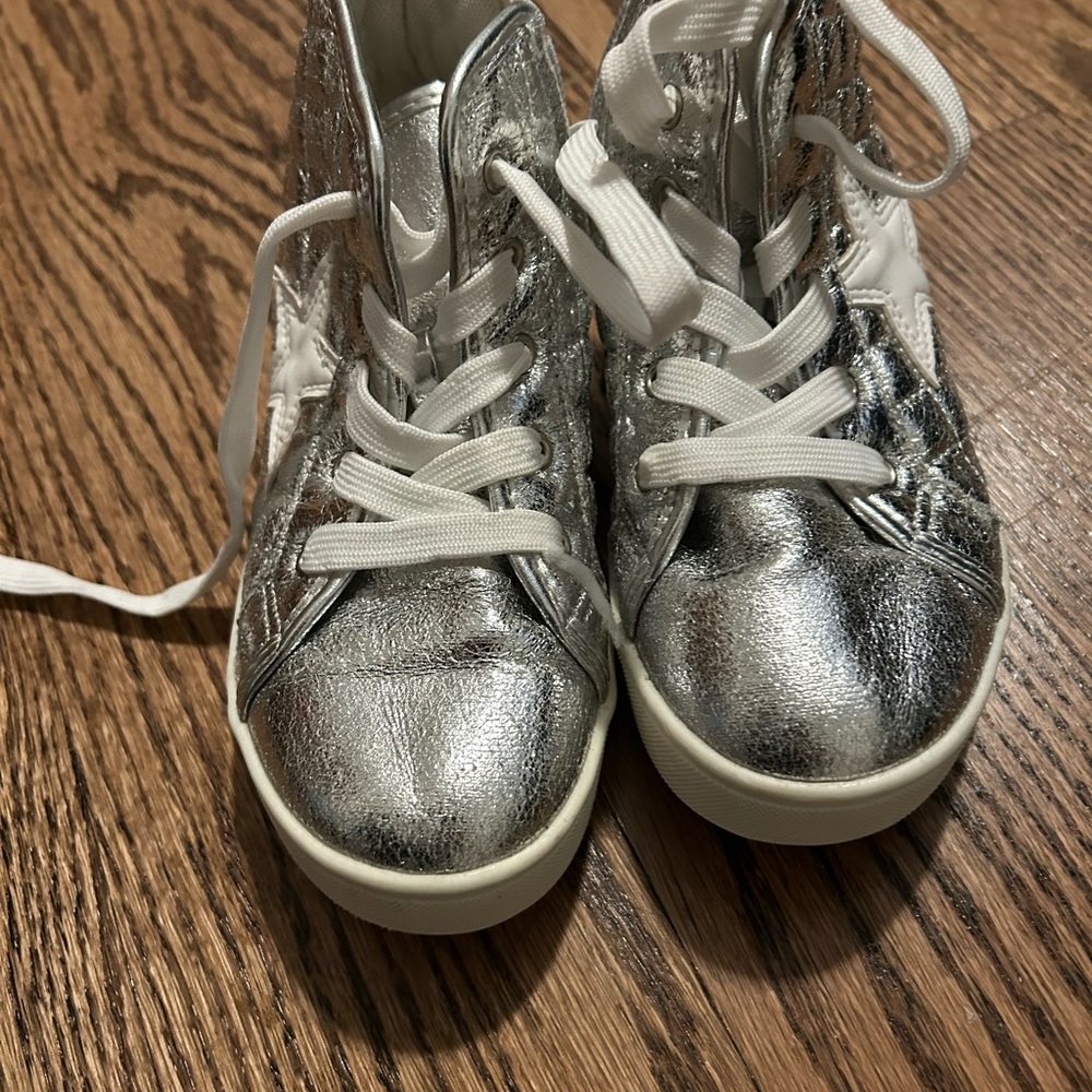 Nina Silver Quilted Kids' Sneakers - Picture 2 of 5
